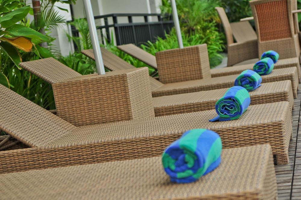 Grand Kuta Hotel And Residence Legian Esterno foto