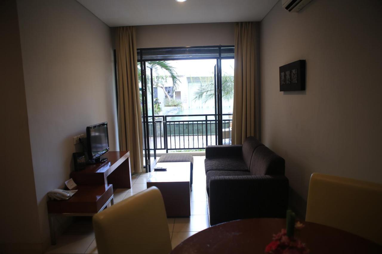 Grand Kuta Hotel And Residence Legian Esterno foto