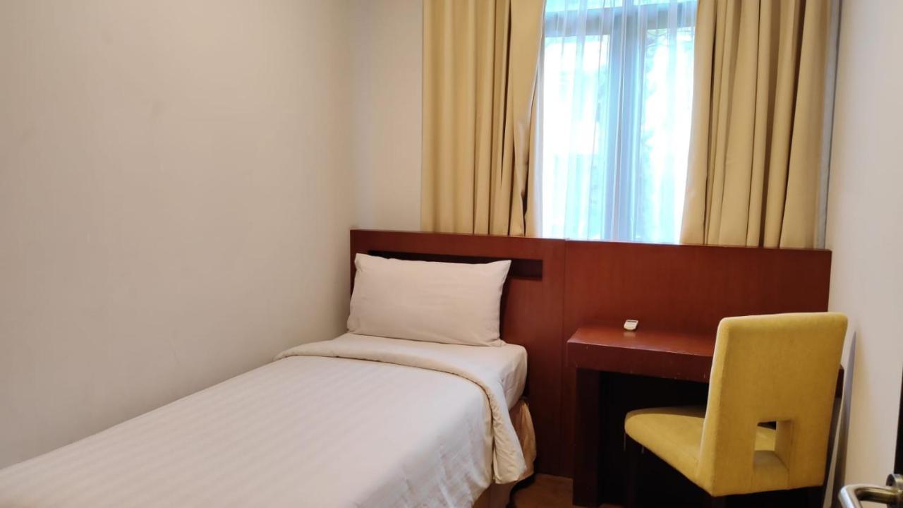 Grand Kuta Hotel And Residence Legian Esterno foto