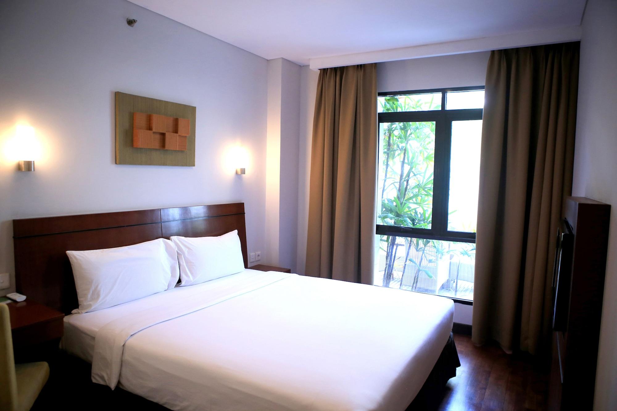 Grand Kuta Hotel And Residence Legian Esterno foto