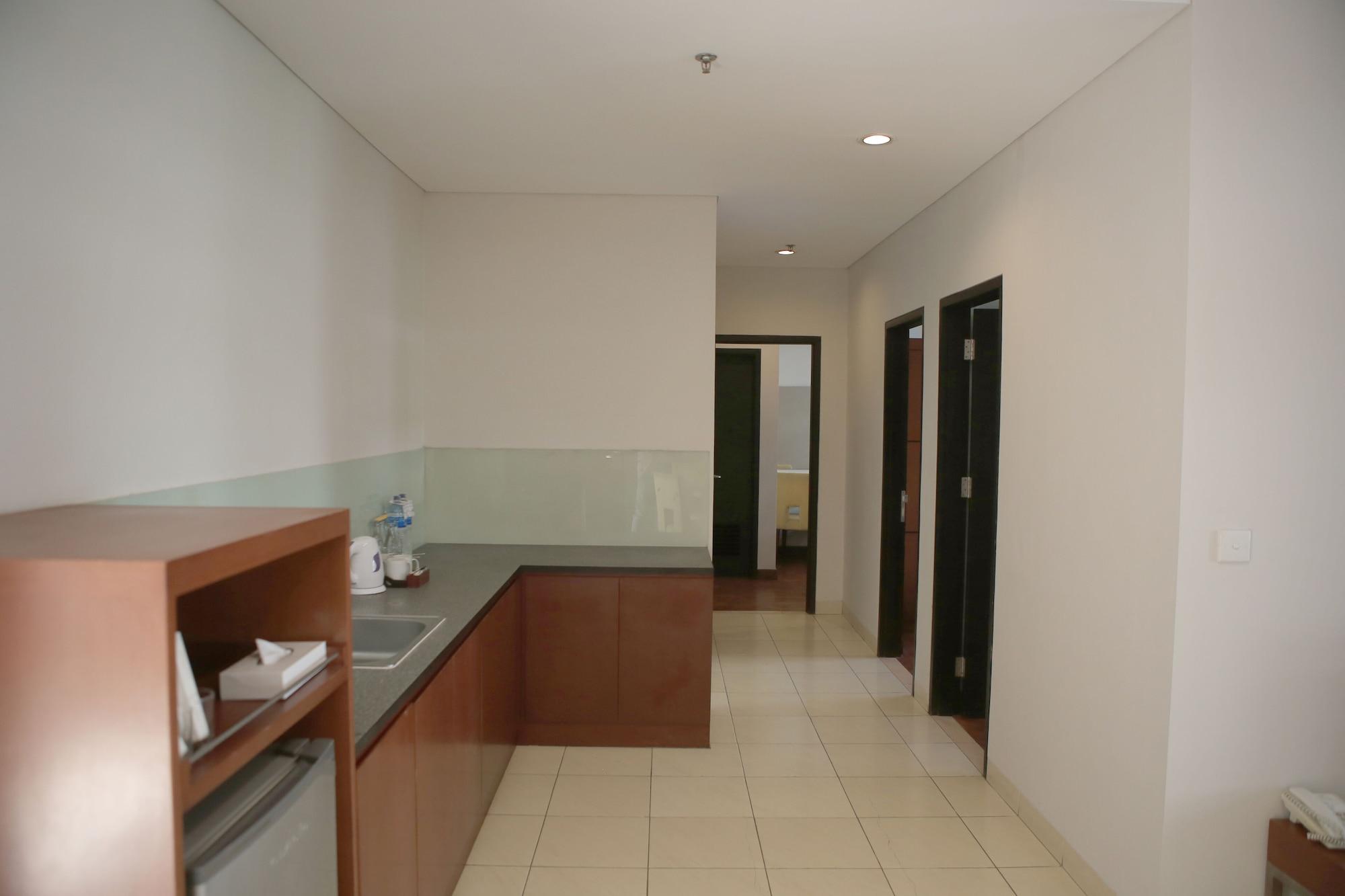 Grand Kuta Hotel And Residence Legian Esterno foto