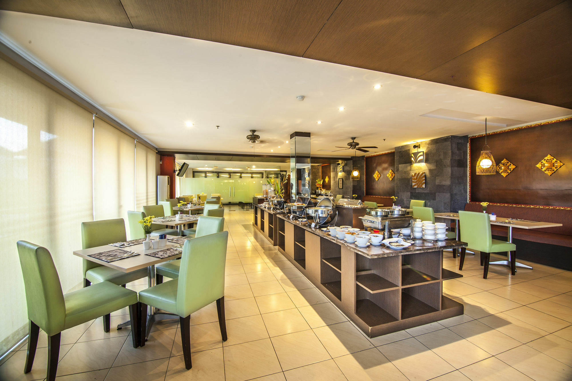 Grand Kuta Hotel And Residence Legian Esterno foto